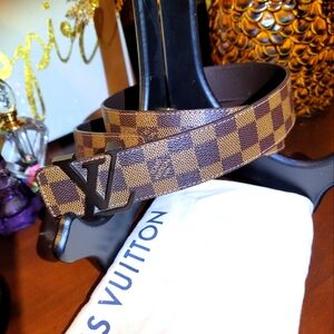 Authentic Men's Damier louis vuitton  belt